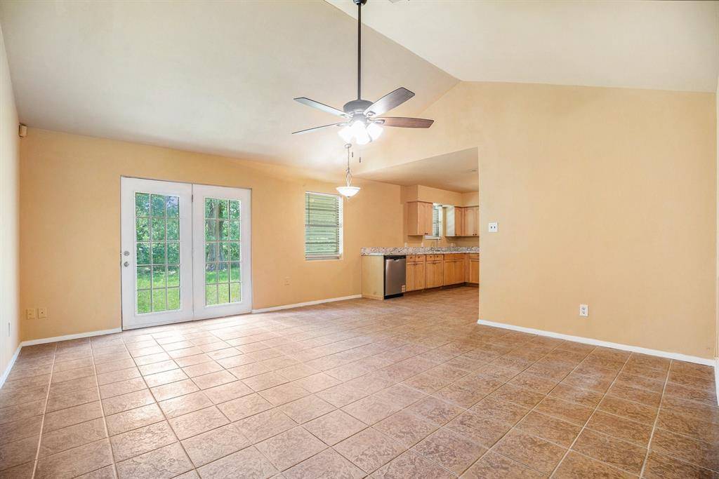 La Marque, TX 77568,415 Elaine ST