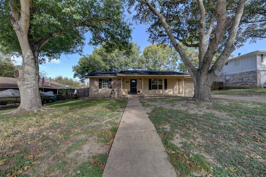 Brenham, TX 77833,1604 Eldon ST