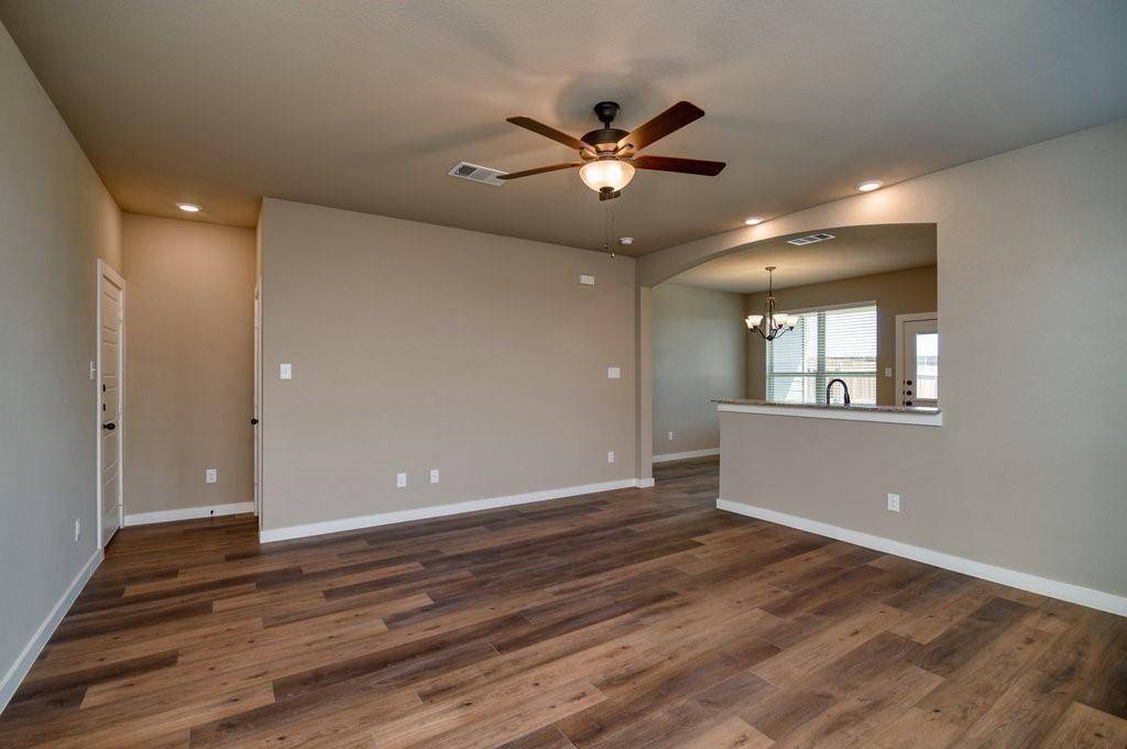 Magnolia, TX 77354,9909 Grosbeak LN