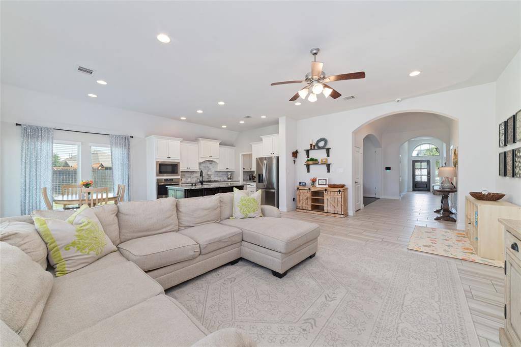 Iowa Colony, TX 77583,3503 Austen CT