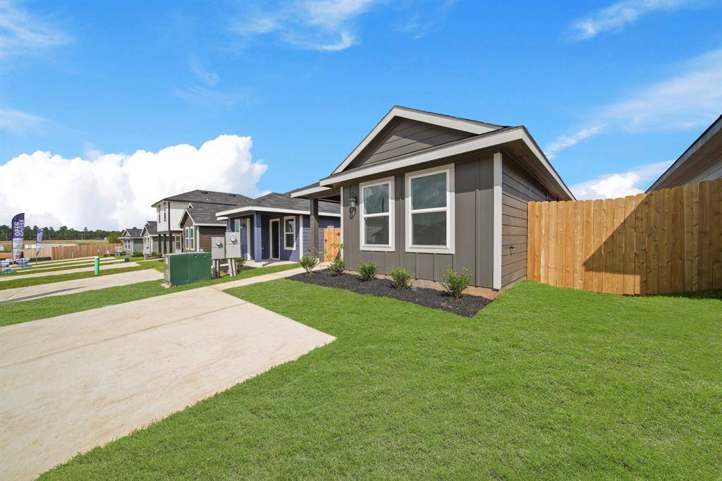 Willis, TX 77378,12335 Sword Point CT