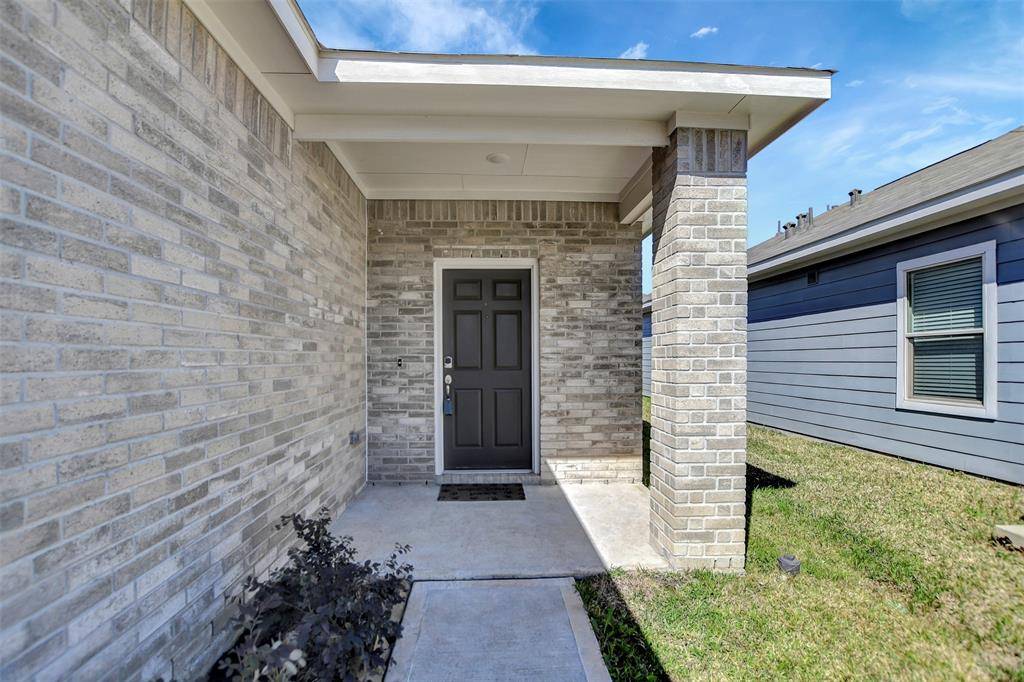 Porter, TX 77365,16719 Rover LN