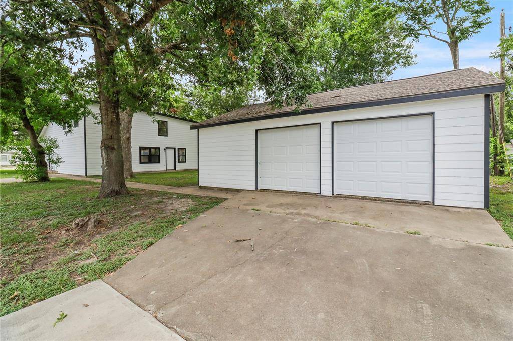 Angleton, TX 77515,600 Lorrain ST