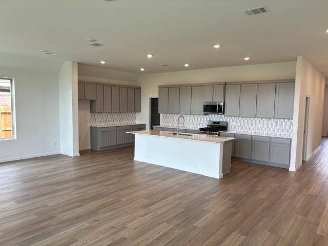 Beasley, TX 77417,814 Blue Stone DR