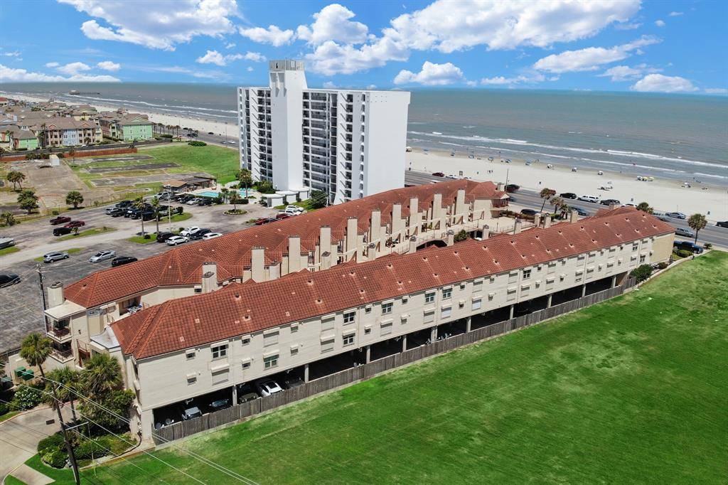 Galveston, TX 77551,7312 Seawall BLVD #211