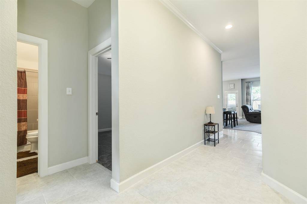 Iowa Colony, TX 77583,9534 Ocean DR