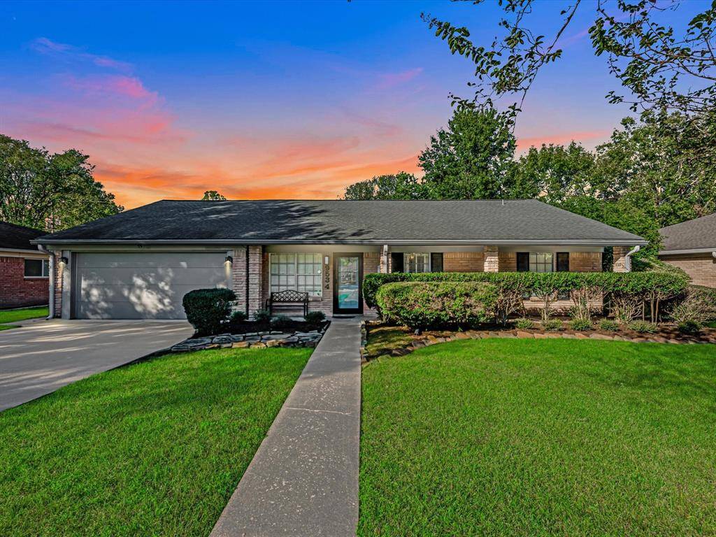 Houston, TX 77063,9534 Meadowglen LN