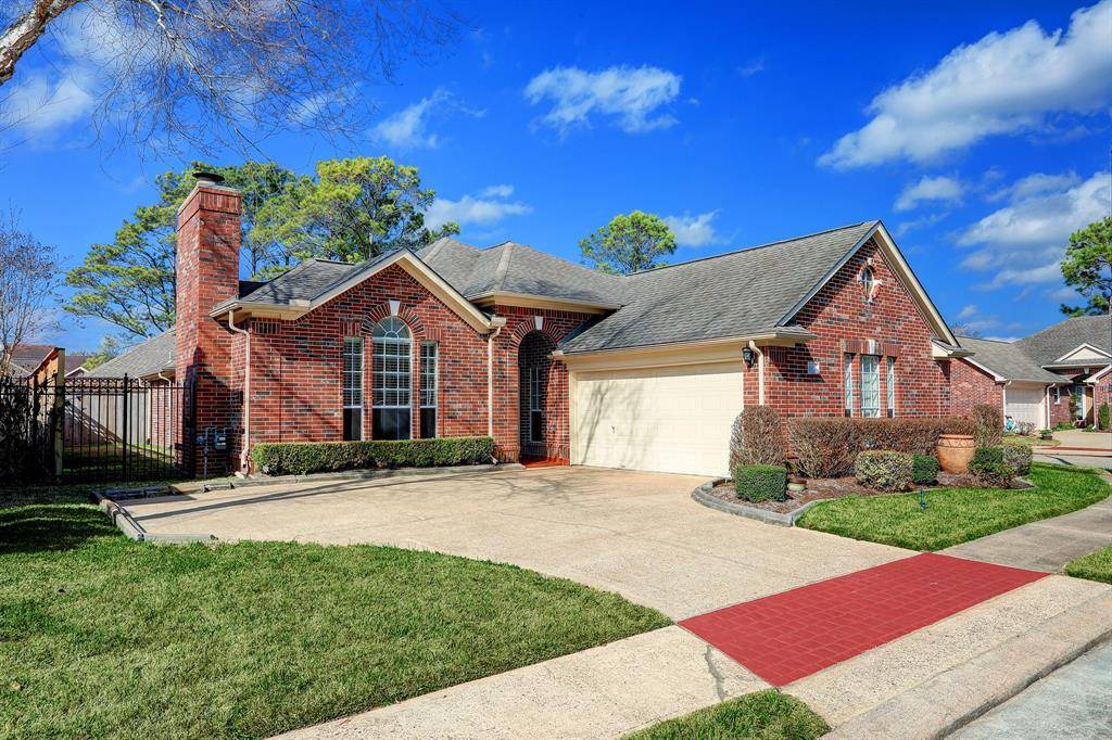 Friendswood, TX 77546,412 Forest Pines CT