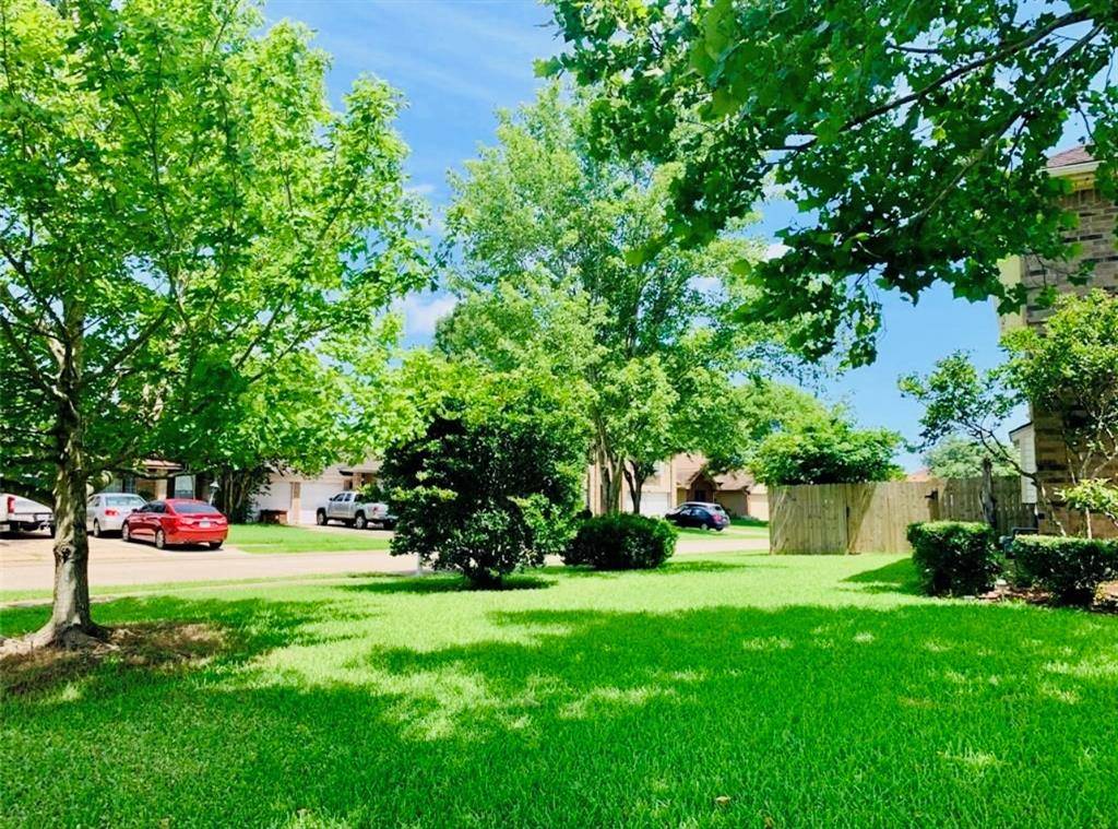 Lake Jackson, TX 77566,223 Almond DR