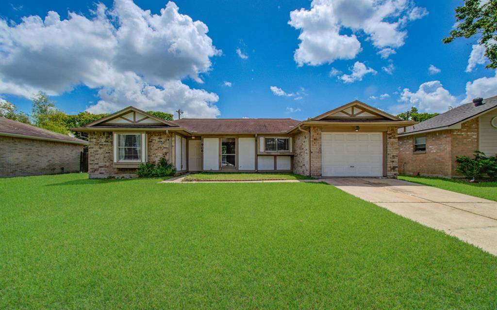 League City, TX 77573,906 Dixie DR