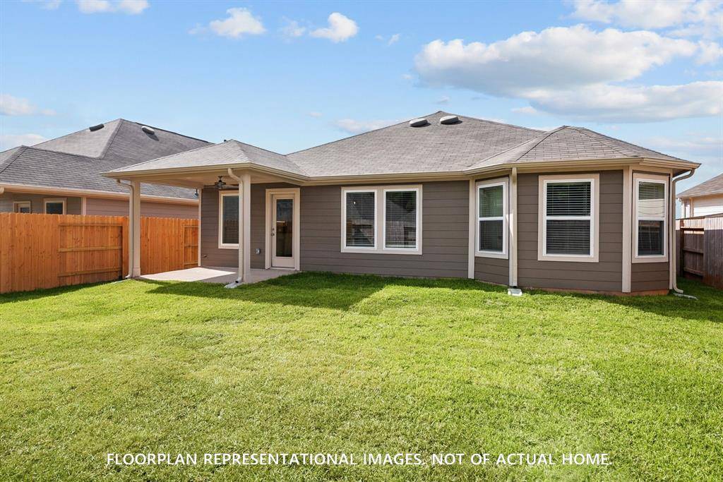 New Caney, TX 77357,22648 Hackberry Leaf DR