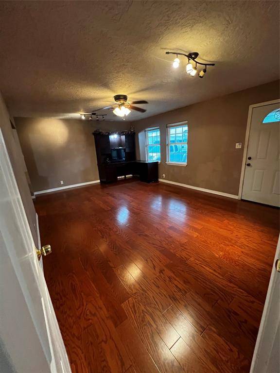 Pasadena, TX 77503,3002 Tanglebriar DR