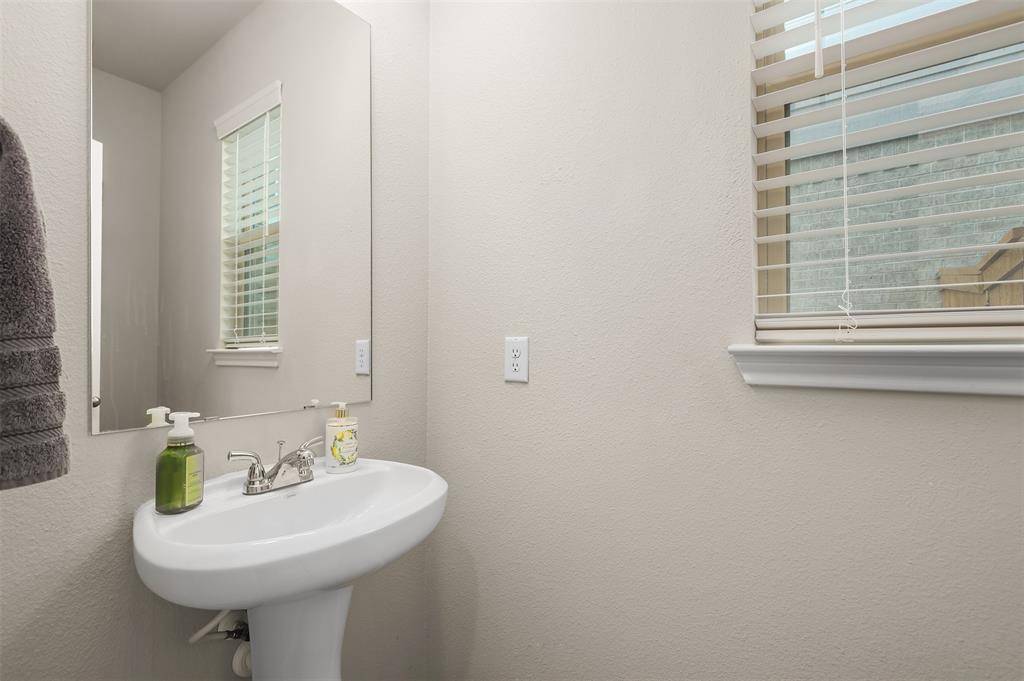 Texas City, TX 77568,13013 Sapphire Lake LN