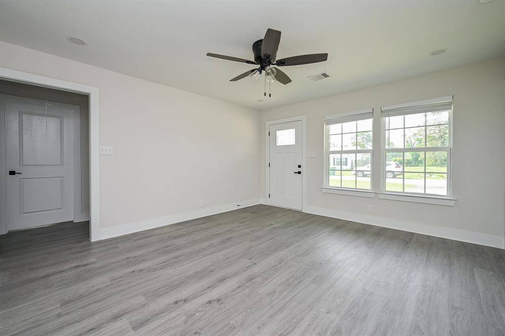 Houston, TX 77018,226 Hyta ST