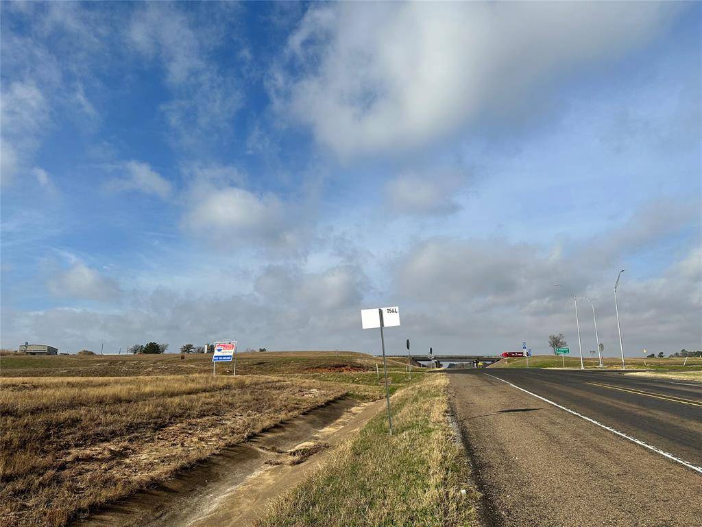 Buffalo, TX 75831,3AC Feeder 164