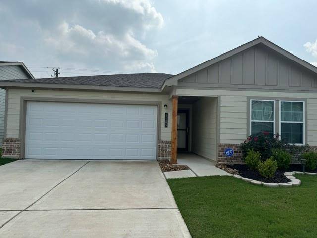 Bryan, TX 77807,5505 Fox Bluff DR