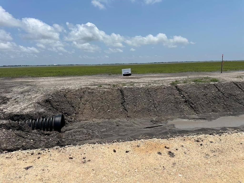 Port Lavaca, TX 77979,84 Driftwood Shores