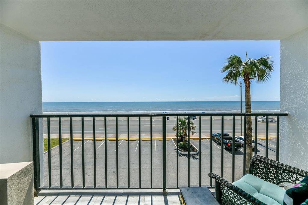 Galveston, TX 77551,7310 Seawall BLVD #302