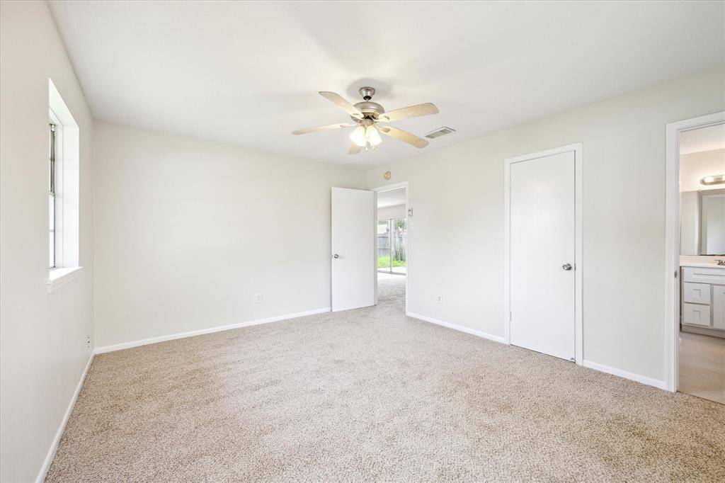 League City, TX 77573,2114 Yorktown CT S