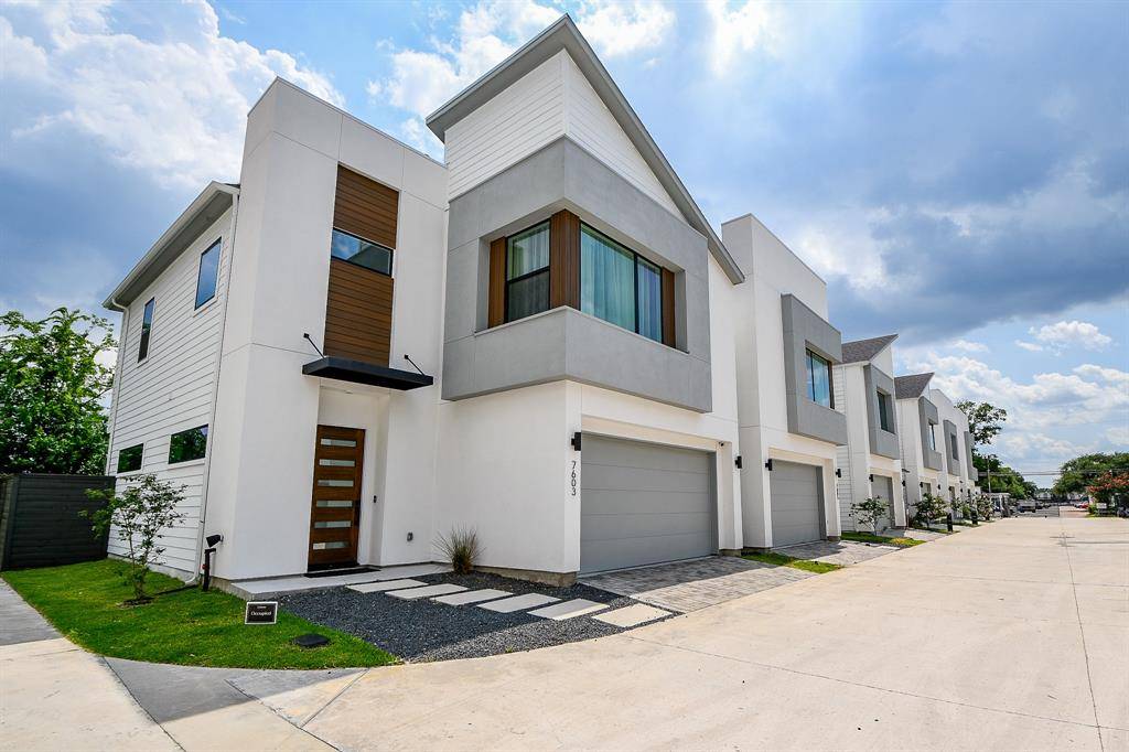 Houston, TX 77055,7603 Jacquelyn Gardens LN