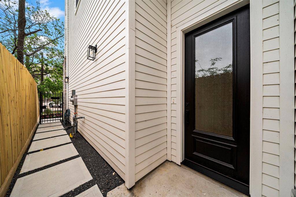 Houston, TX 77008,1435 Laird ST
