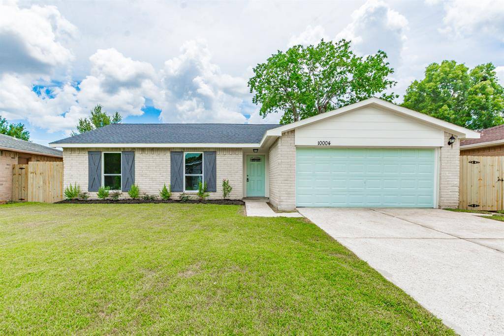 La Porte, TX 77571,10004 Hummingbird ST