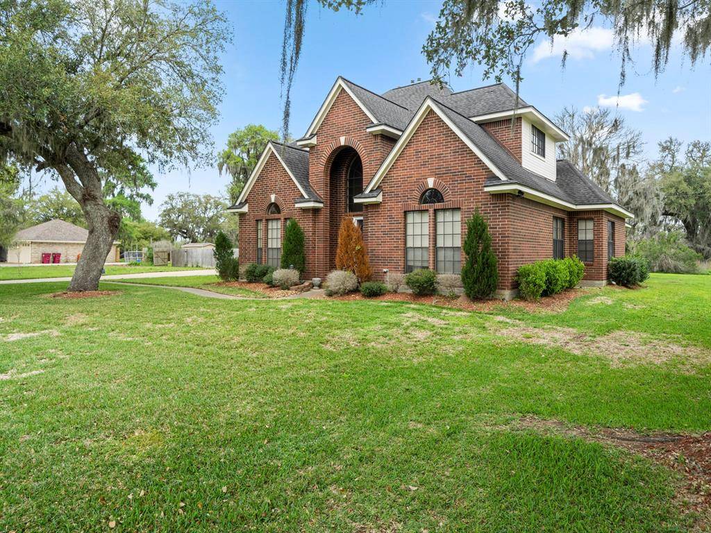 Brazoria, TX 77422,2364 County Road 582