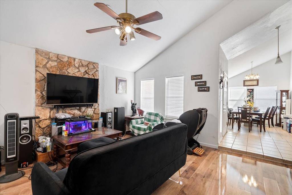 Houston, TX 77072,11102 Petworth DR