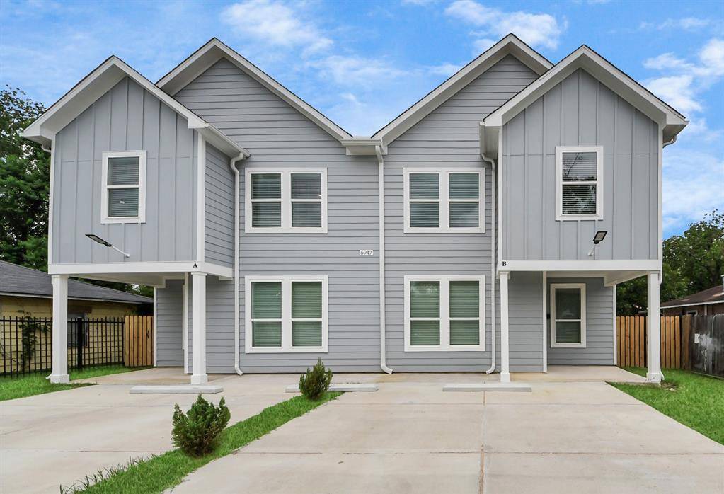 Houston, TX 77033,5947 Southseas ST