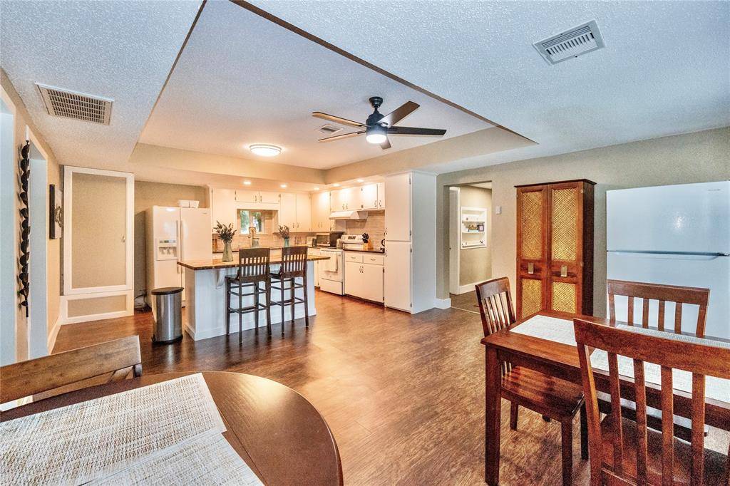 Texas City, TX 77590,221 22nd ST N