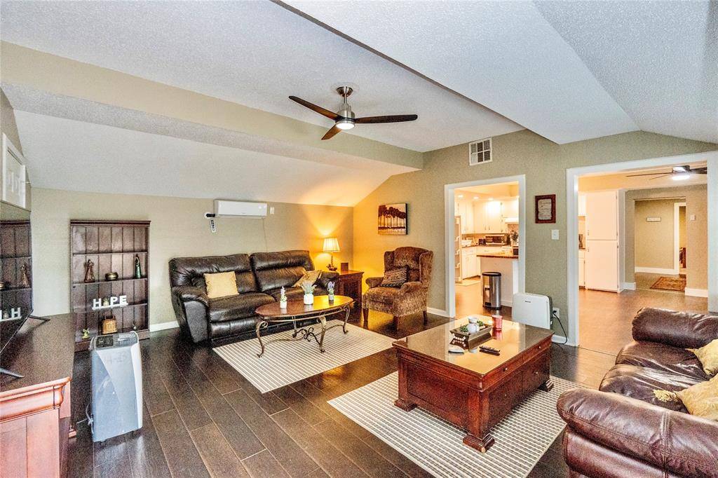 Texas City, TX 77590,221 22nd ST N