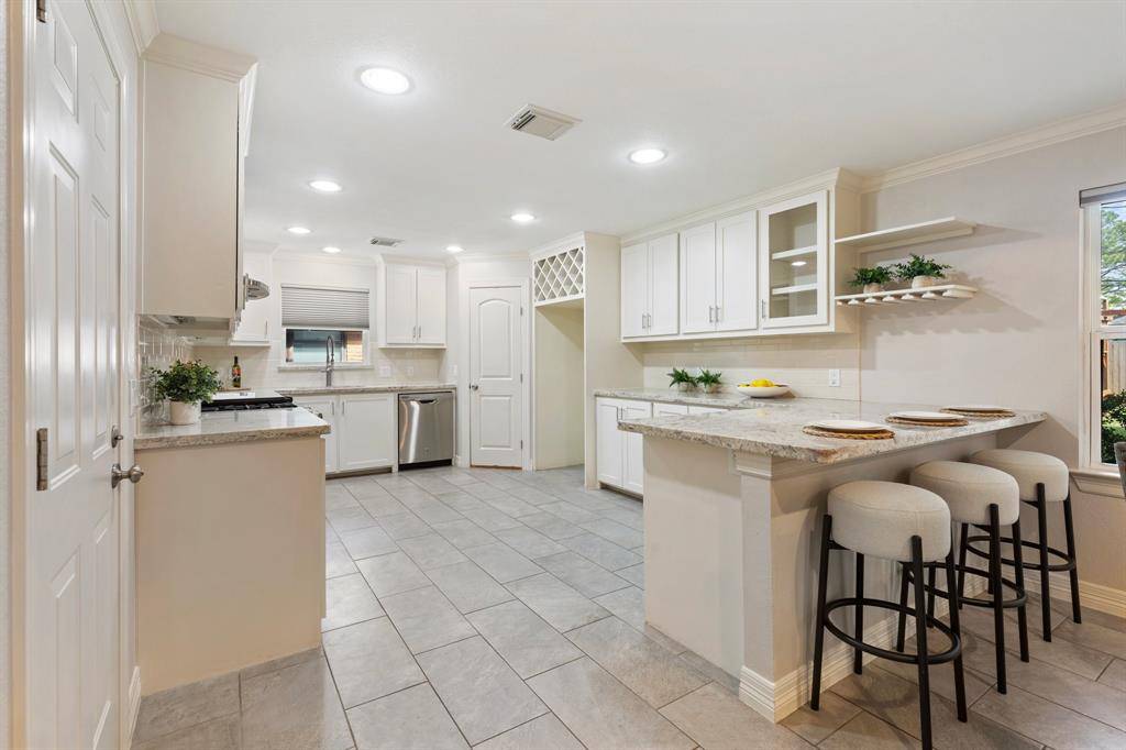 Houston, TX 77035,5814 Arboles DR