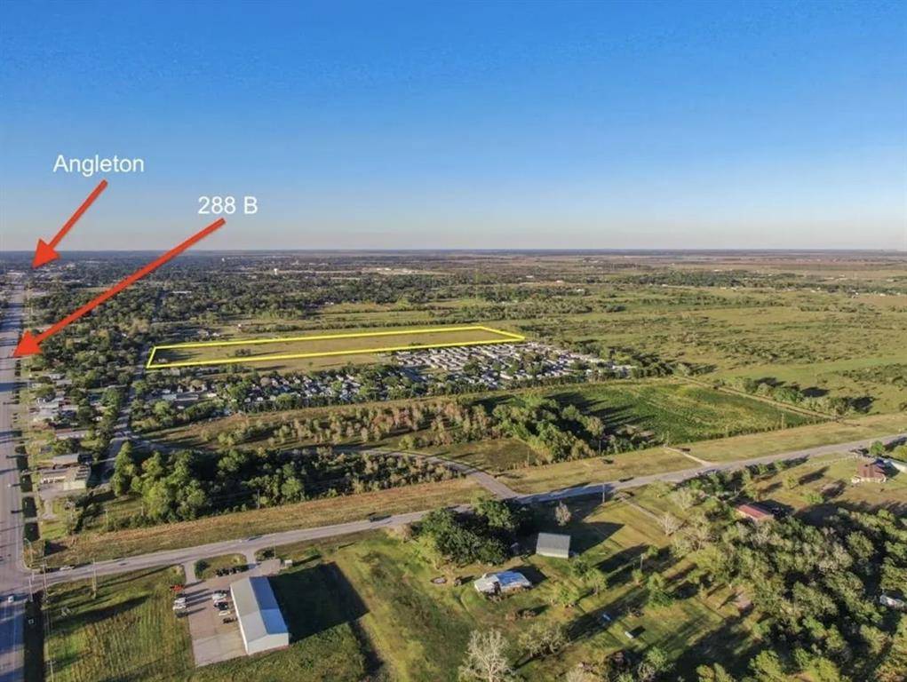 Angleton, TX 77515,0 COUNTY RD 220