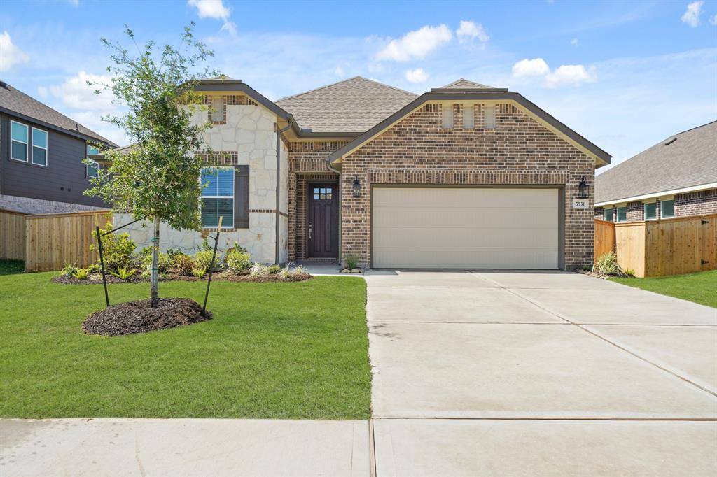 Rosenberg, TX 77471,5531 Handlewood LN
