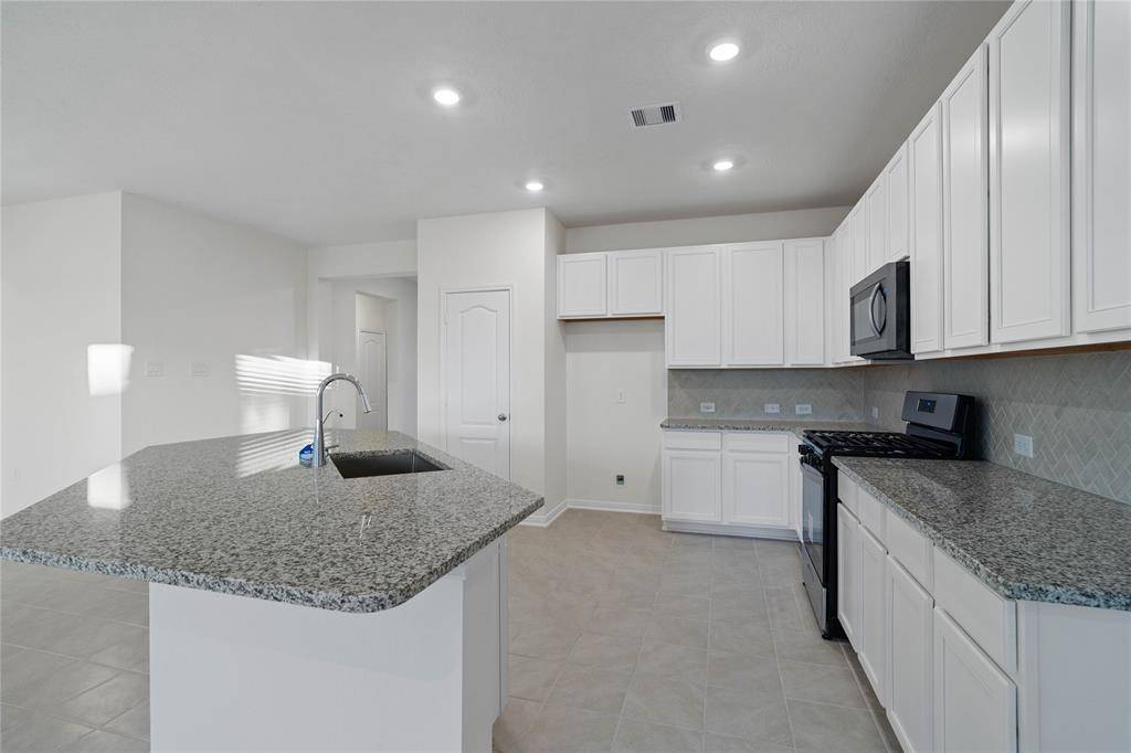 Cypress, TX 77433,7631 Coral Key DR