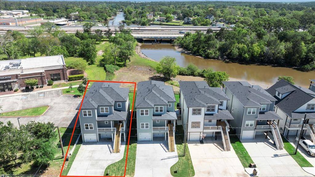 Dickinson, TX 77539,3841 Water ST