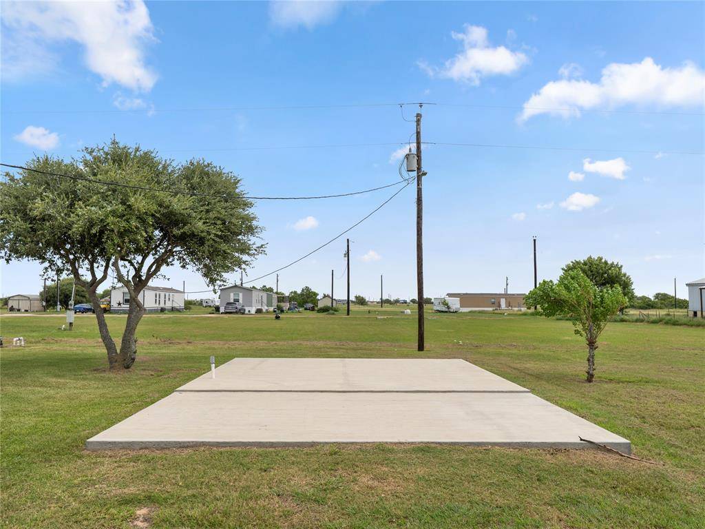 Palacios, TX 77465,98 Catfish DR