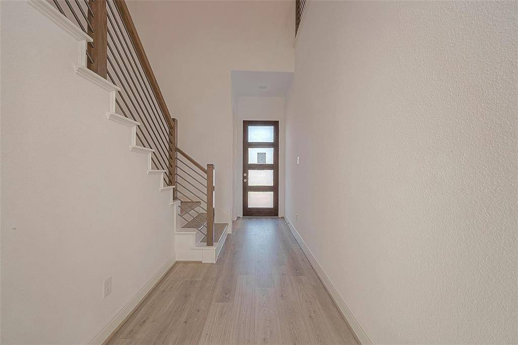 Houston, TX 77055,8918 Grovner PL