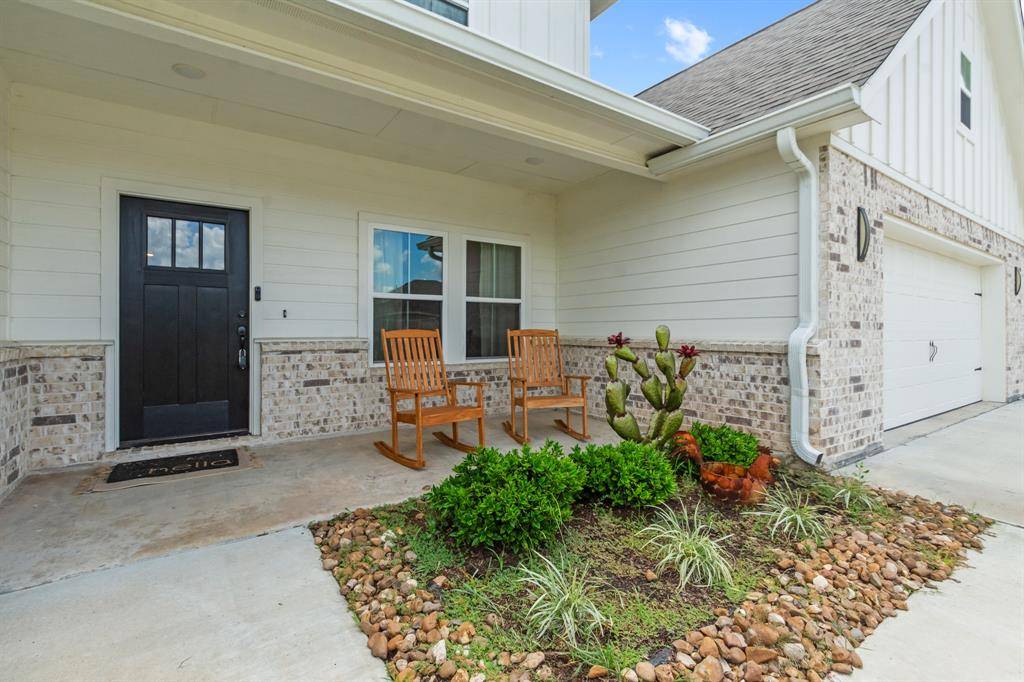 Angleton, TX 77515,16 Gemstone CT