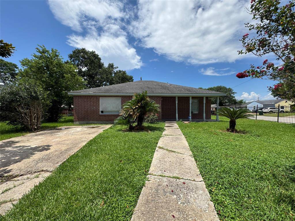 Houston, TX 77033,5967 Southgood ST