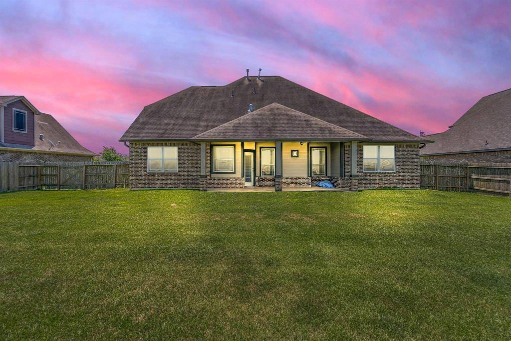 Mont Belvieu, TX 77523,9746 Keeneland CIR