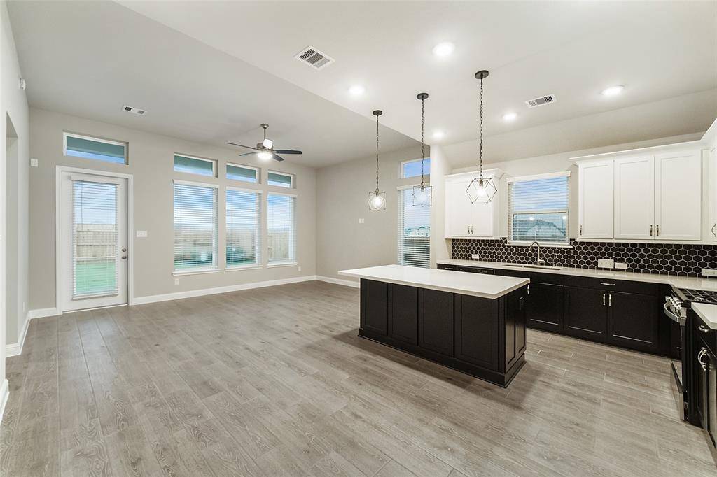 Willis, TX 77318,14221 Juniper Breeze CT
