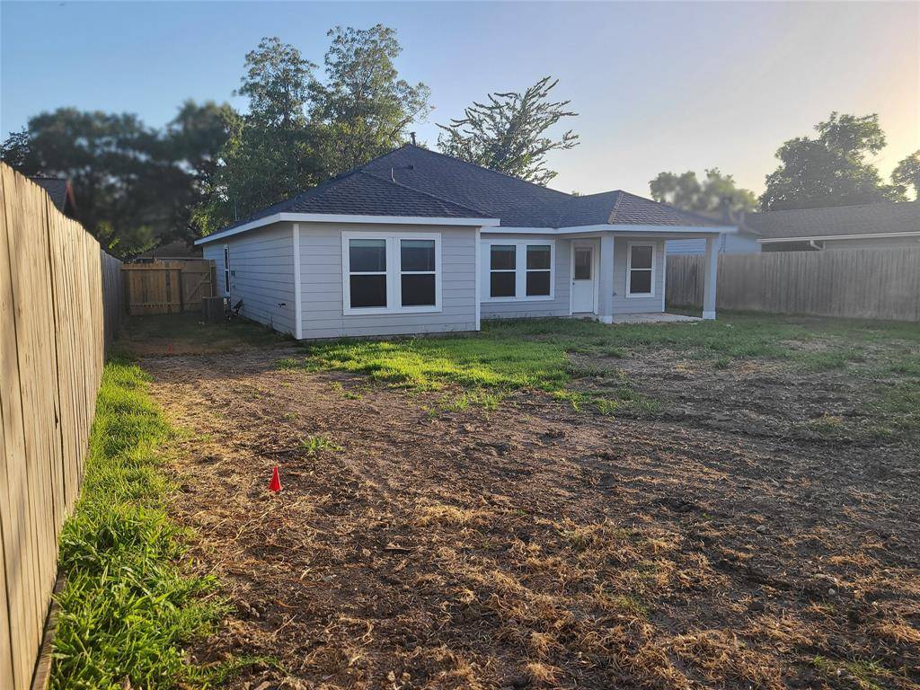 Texas City, TX 77590,1617 14th AVE N