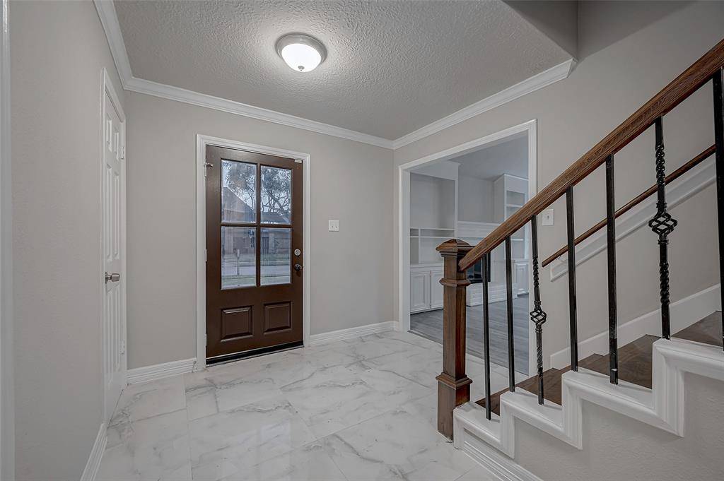 Sugar Land, TX 77478,919 Mockingbird WAY