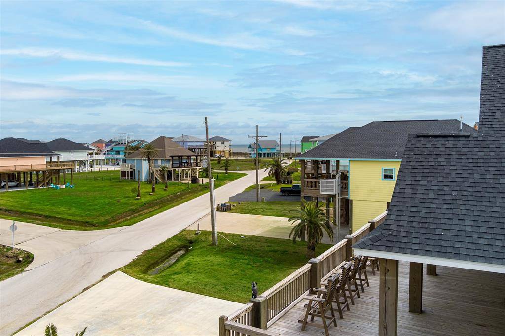 Crystal Beach, TX 77650,950 Copacabana DR