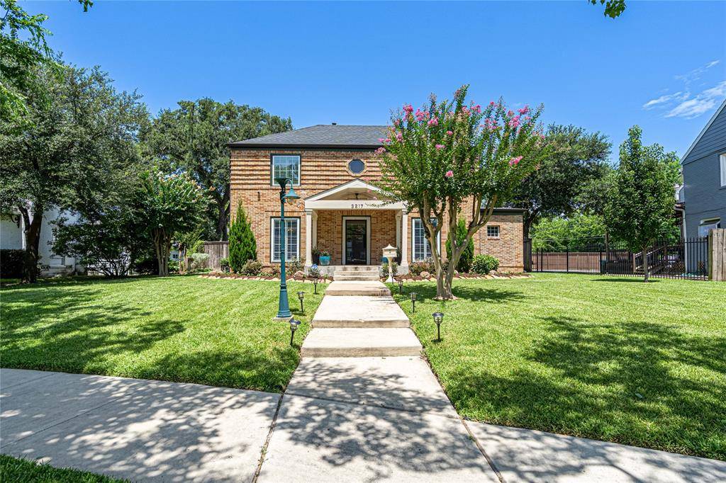 Houston, TX 77021,3217 Parkwood DR