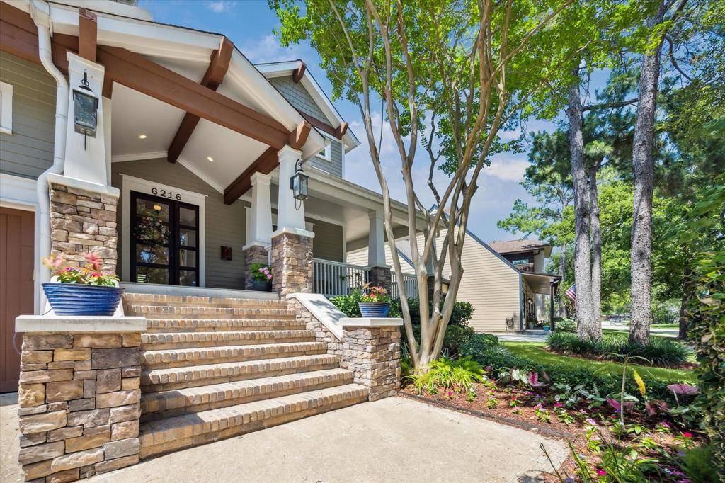 Houston, TX 77008,6216 Queenswood LN
