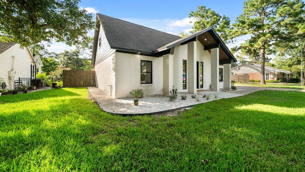 Friendswood, TX 77546,408 Briarmeadow AVE