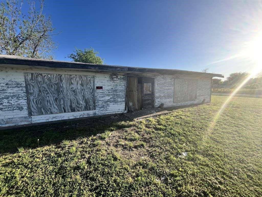 Quanah, TX 79252,903 Mercer ST