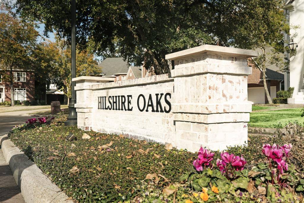 Hilshire Village, TX 77055,9 Hilshire Oaks CT